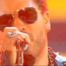 Miss Italia 2011: Lenny Kravitz ospite della prima serata, canta il brano 'Stand'