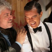 Pedro Almodovar e Antonio Banderas sul set di La pelle che abito