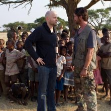 Gerard Butler sul set di Machine Gun Preacher con Marc Forster