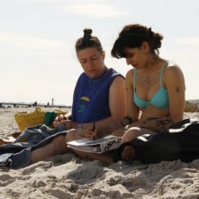 Maryam Zaree interpreta Pelin nel dramma Abgebrannt