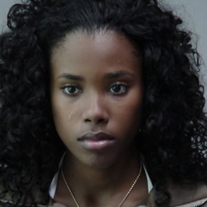 Regine Nehy in una sequenza di Transfer