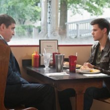 Taylor Lautner e Alfred Molina in Abduction
