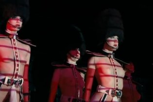 Trailer - Crazy Horse