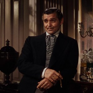 Clark Gable in una scena del film Via col vento (1939)