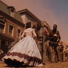 Vivien Leigh in una scena del colossal Via col vento