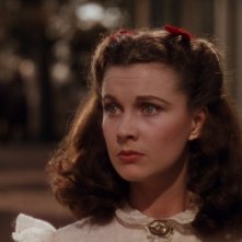 Vivien Leigh in una scena del film Via col vento (1939)