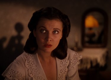 Vivien Leigh in una sequenza del film Via col vento di Victor Fleming