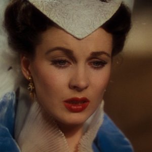 Vivien Leigh interpreta Rossella O'Hara in una scena di Via col vento
