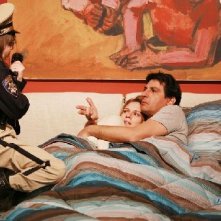 Tutti pazzi per amore 3: Emilio Solfrizzi e Antonia Liskova in una scena