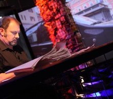 Blu Notte: Carlo Lucarelli conduce la trasmissione