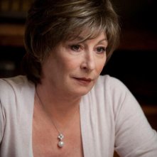 Anjelica Huston in una scena di 50/50