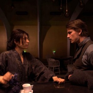 Gackt e Josh Hartnett  in una scena del film Bunraku