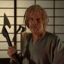 Ron Perlman è Nicola nel film Bunraku