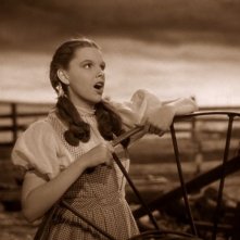Judy Garland in una scena de Il mago di Oz