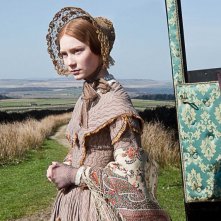 Mia Wasikowska in un'intensa scena di Jane Eyre