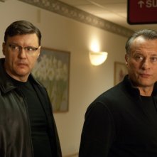 Michael Nyqvist in una scena di Abduction - Riprenditi la tua vita