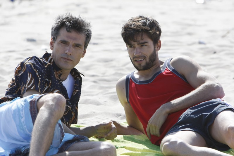 Stefano Dionisi E Andre Watson In Una Scena Sulla Spiaggia Ne L Amore Fa Male 216713
