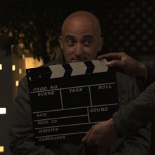 Angelo Orlando nel momento del ciak sul set di Cara, ti amo...