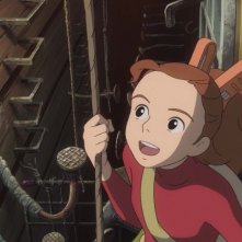 Arrietty - Il mondo segreto sotto il pavimento: la sorridente protagonista