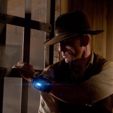 Daniel Craig appostato e in guardia in Cowboys & Aliens