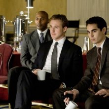 Le idi di marzo: Ryan Gosling con Max Minghella in una scena