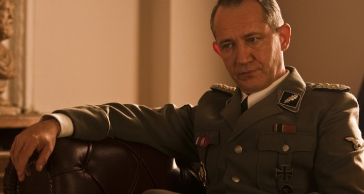 Hristo Shopov è il colonnello Muller nella fiction Rai Il Generale ...