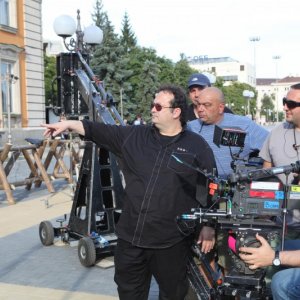 Il regista Carlo Carlei sul set della fiction Rai Il Generale Della Rovere