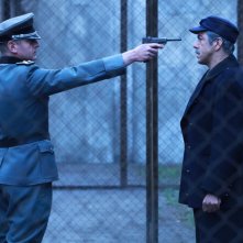 Julian Vergov e Pierfrancesco Favino in una scena della fiction Rai Il Generale Della Rovere