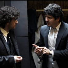 Alessandro Siani e Fabio De Luigi in una scena di La peggior settimana della mia vita