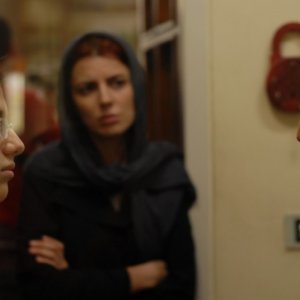 Asghar Farhadi con la figlia Sarina Farhadi sul set di Una separazione