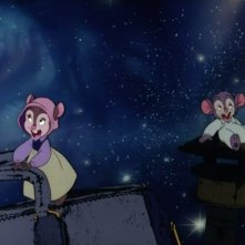 Il topolino protagonista con la sorella Tanya in una scena di Fievel sbarca in America