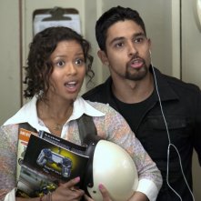 L'amore all'improvviso - Larry Crowne: Wilmer Valderrama e Gugu Mbatha-Raw in una scena del film