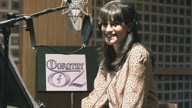 Lea Michele durante la registrazione dei dialoghi del film Dorothy of Oz