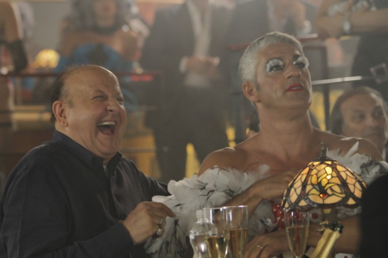 Matrimonio A Parigi Biagio Izzo E Massimo Boldi In Una Divertente Scena Del Film 217640