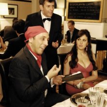 Matrimonio a Parigi: Massimo Ceccherini in una scena del film insieme a Isabelle Adriani