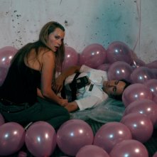 Parking Lot 3D: Harriet MacMasters-Green in una scena del film con Francesco Martino