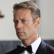 Rocco Siffredi è François Leroy in una scena di Matrimonio a Parigi