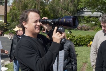 Tom Hanks sul set della commedia Larry Crowne