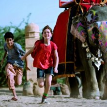 Una suggestiva scena d'azione tratta dal film Maga Martina 2 - Viaggio in India