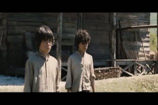 Clip 'Voi vi occupereste di noi' - Cavalli