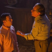 Colin Hanks ed Edward James Olmos nell'episodio Once Upon a Time della sesta stagione di Dexter