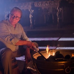 Edward James Olmos nell'episodio Once Upon a Time della sesta stagione di Dexter