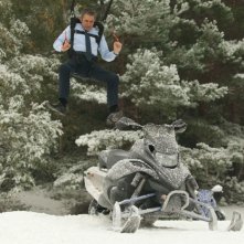 Johnny English: La Rinascita, Rowan Atkinson alle prese con un difficoltoso atterraggio