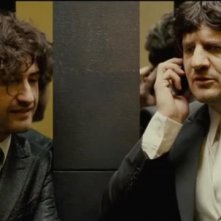 Alessandro Siani con Fabio De Luigi in una scena di La peggior settimana della mia vita