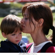 Claudia Pandolfi è Marina, una mamma in crisi nel dramma Quando la notte