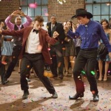 Footloose (2011) Kenny Wormald e Miles Teller in una scena di ballo