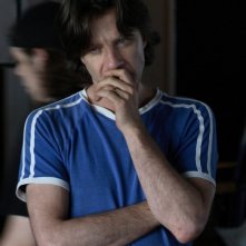 Il regista James Marsh in una foto sul set di Project Nim