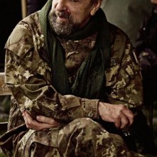 Silvio Orlando rilassato in un'immagine dal set di Missione di pace