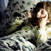 Ty Simpkins in una inquietante scena dell'horror Insidious