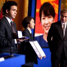 David Thewlis in una scena di The lady di Luc Besson insieme a Jonathan Woodhouse e Jonathan Raggett